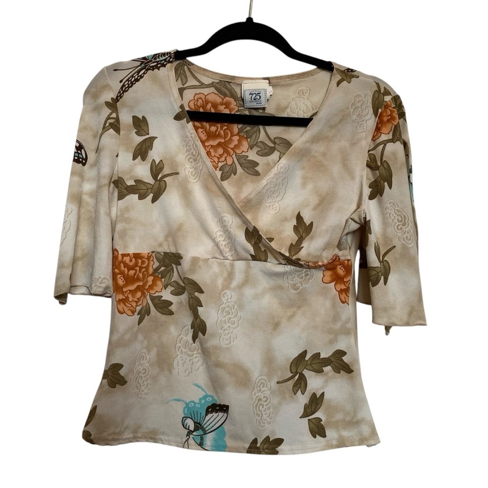 725 Originals Vintage Floral Wrap Top